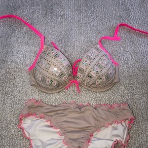 Victoria’s Secret Bikini Set